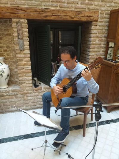 90177002_559147174807435_7167571423634915328_n